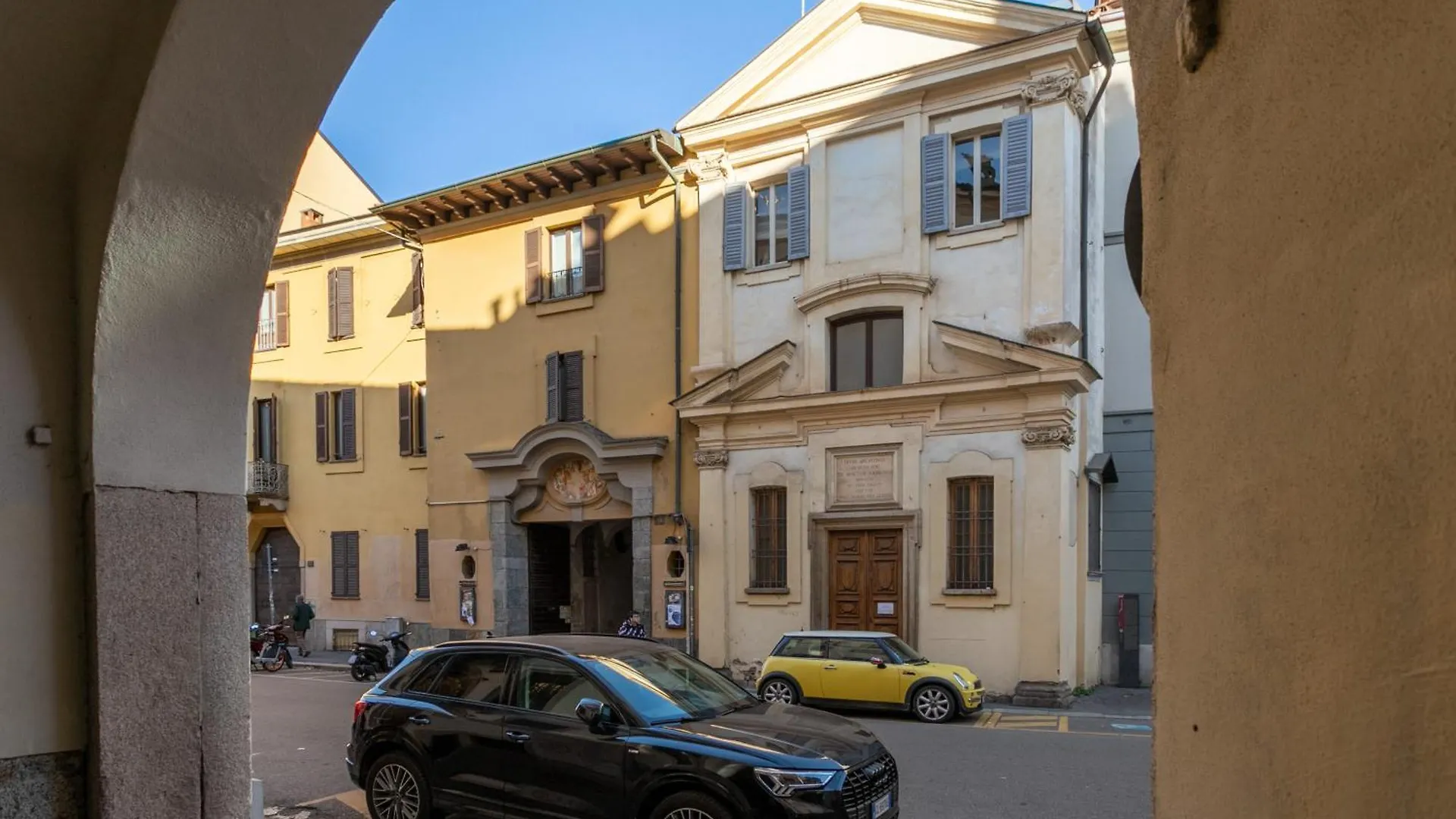 Apartment Co99- Large Studio Lanzone Milan