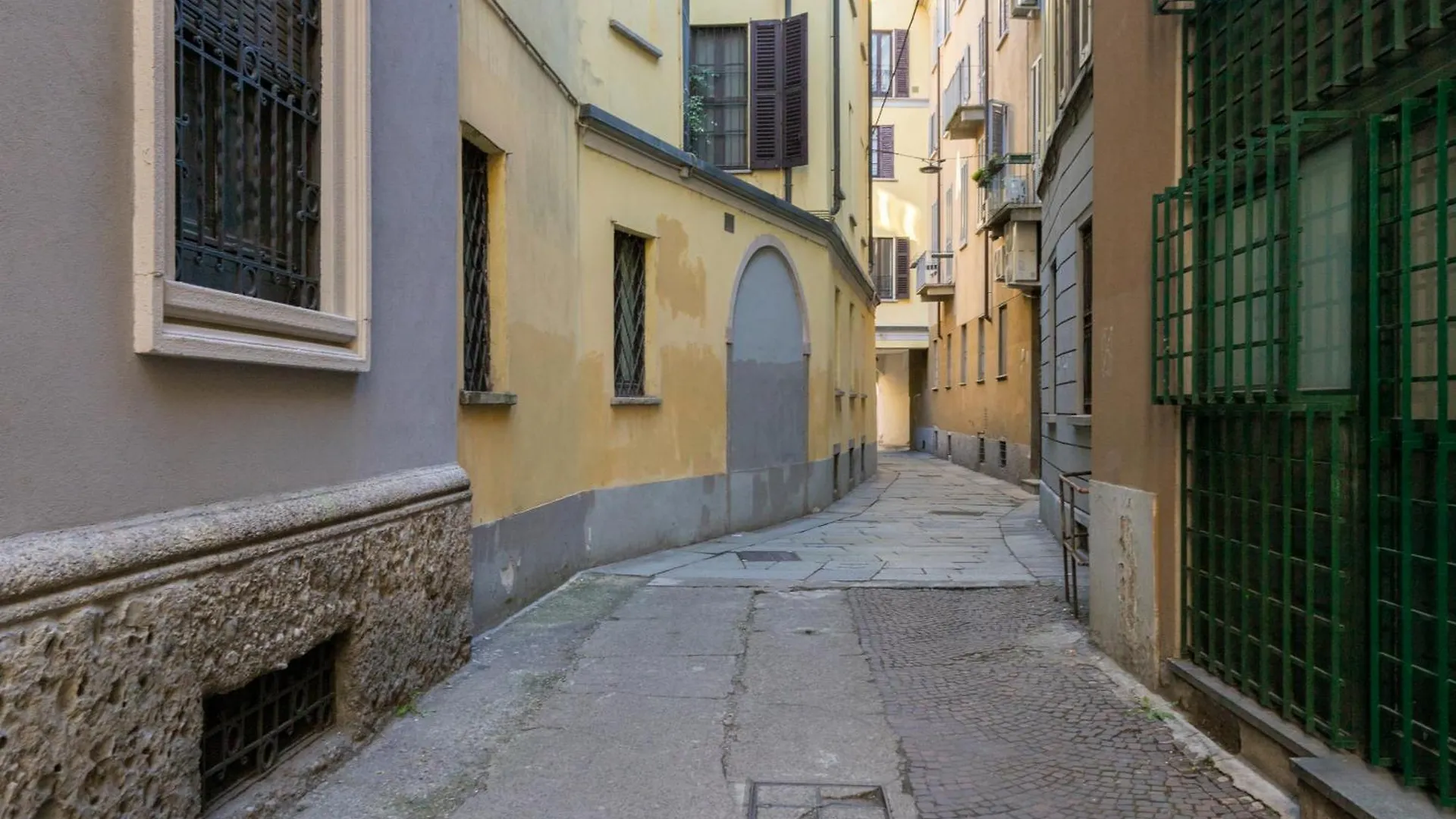 Co99- Large Studio Lanzone Milan Appartement