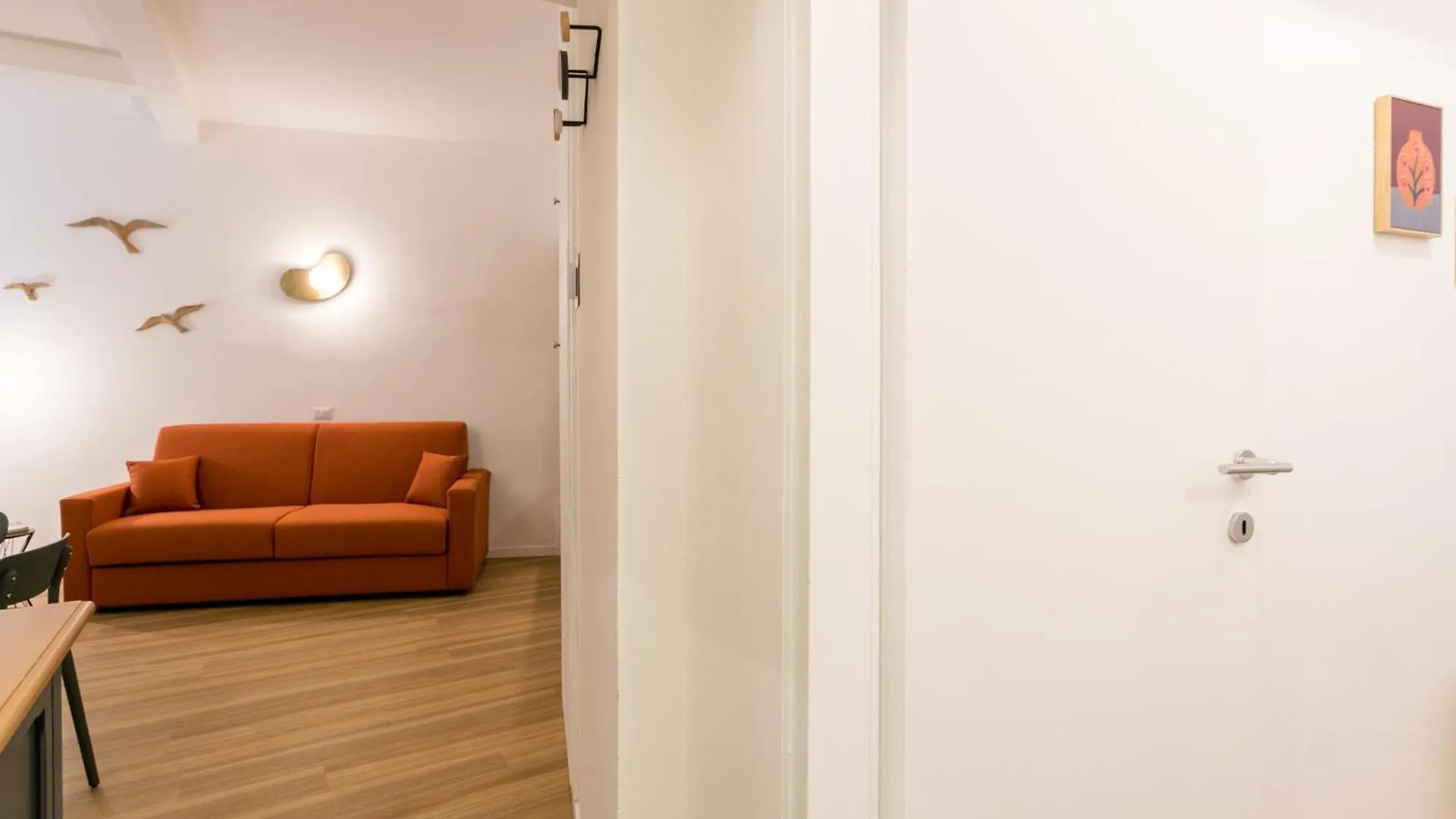 Co99- Large Studio Lanzone Milan